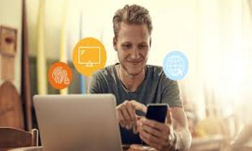 biao ti以太坊钱包二维码：安全便捷的加密货币交易方式/biao ti

以太坊钱包, 二维码, 加密货币, 数字资产/guanjianci

在数字货币日益流行的今天，以太坊作为一种主流的加密货币，其钱包的使用也变得愈发普遍。以太坊钱包二维码的生成与使用，为用户提供了一种方便、安全的方式来进行数字资产的存储与交易。本文将详细介绍以太坊钱包二维码的基本概念、如何生成、使用时的注意事项，以及相关的安全问题，同时回答常见的几个问题，以帮助用户更好地理解以太坊钱包二维码的使用场景及其重要性。

什么是以太坊钱包二维码？
以太坊钱包二维码是指通过二维码形式表示的以太坊地址或相关信息。用户可以通过扫描此二维码，快速获取或发送以太坊资金。这种形式的优势在于它简化了输入地址的过程，避免了因手动输入错误导致的资产损失。

在以太坊生态中，每个用户都有一个独特的钱包地址，类似于银行账户号码。二维码则是对这个地址的一种可视化表示，包含了该地址的所有必要信息。用户可以通过手机、平板电脑等设备的摄像头轻松扫描二维码，快速完成转账或接收以太坊。

如何生成以太坊钱包二维码？
生成以太坊钱包二维码的过程非常简单。用户只需要有一个以太坊钱包，并使用相关工具或网站生成二维码。具体步骤如下：

ul
    listrong选择钱包：/strong用户可以选择多种以太坊钱包，如MetaMask、MyEtherWallet等。选择好后，创建或导入已有的以太坊钱包。/li
    listrong获取地址：/strong登录钱包后，用户能够看到自己的以太坊地址。通常钱包界面上都会显示这个地址，用户可以直接复制。/li
    listrong生成二维码：/strong使用在线二维码生成工具，将复制的以太坊地址粘贴至相应输入框中，然后点击生成按钮即可创建二维码。/li
/ul

用户也可以选择一些手机应用程序，这些程序能够直接在手机上创建二维码，同时允许用户方便地进行扫描和交易。

使用以太坊钱包二维码的注意事项
虽然以太坊钱包二维码使用起来非常方便，但用户在使用时仍需保持谨慎，确保交易的安全。以下是一些注意事项：

ul
    listrong确认地址：/strong在扫描二维码进行转账前，用户应仔细确认钱包地址，确保其是正确的收款地址。受攻击者恶意替换地址的风险是存在的。/li
    listrong避免公共网络：/strong尽可能在安全的网络环境中使用钱包，避免在公共Wi-Fi网络下交易，以减少信息被窃取的风险。/li
    listrong定期备份：/strong用户应定期备份自己的钱包及相关秘密密钥，确保在设备丢失或损坏时能够方便地恢复钱包内容。/li
/ul

通过遵循这些基本的安全措施，用户可以大大降低使用二维码进行交易过程中的风险。

以太坊钱包二维码的安全性分析
以太坊钱包二维码便捷的同时，其安全性也受到用户关注。二维码的本质上是一个编码的字符串，因此只要能够读取二维码内容，就能获取到相关的地址信息。这使得二维码在传输中很容易受到攻击。以下是几点需了解的安全性分析：

ul
    listrong私钥的保护：/strong一旦用户将二维码用于接收或发送以太坊，务必保证私钥的安全，一旦私钥泄露，导致资产被转走的风险极高。/li
    listrong二次确认机制：/strong某些以太坊钱包在扫描二维码进行资金转移时，可能会有二次确认机制，这为用户提供了一度加固的安全手段。/li
    listrong二维码篡改风险：/strong用户在生成或接收二维码时，务必确保二维码未被恶意篡改，恶意篡改二维码会导致资金被转移至攻击者账户。/li
/ul

为了确保安全，用户还可以使用额外的安全措施，如启用硬件钱包、使用多重签名等，以增强自身的资产保护。

常见问题解答

1. 如何找到我的以太坊地址？
找到以太坊地址的方法因钱包类型不同而略有区别。无论使用什么钱包，用户可以在界面上轻松找到自己的地址：通常这会在主界面上显示，或者在“账户”部分。以太坊地址通常是以“0x”开头的一串数字和字母，确保用户提取地址时谨慎，以免引起替换和遗漏的情况。通过提醒用户记住地址或把地址转存妥当，可以减少后续的麻烦。

在生成地址时，很多以太坊钱包还允许用户创建多个地址，用户能更好地管理和分配资产。这也是一种保护资产的好方式。

2. 使用二维码如何轻松进行转账？
使用二维码进行以太坊转账，不同于传统的需要手动输入地址的方式，用户只需简单地扫描对方提供的二维码，余额在确认后便可自动转账，大大简化了过程。具体步骤如下：

ul
    listrong打开以太坊钱包：/strong用户首先需要打开自己的以太坊钱包应用，找到“发送”或“转账”选项。/li
    listrong选择二维码扫描：/strong点击对应的二维码扫描功能，启动相机后扫描对方提供的二维码。/li
    listrong验证信息：/strong确认显示的接收地址及转账金额，确保其无误。如果一切正常，确认并完成转账操作。/li
/ul

上述步骤提供了一种便捷、高效的交易方式，尤其适合面对面交易或在线交易时。

3. 二维码是否会过期？
理论上，以太坊钱包二维码本身是不会过期的，因为它仅仅是将地址以图形化的方式展示。这意味着只要用户的以太坊钱包地址保持不变，二维码就随时可以使用。然而，某些应用可能会对转账金额设置限制，这可能会导致在特定情况下的二维码过期。例如，如果用户设置了转账有效期，未及时转账则二维码也会失效。用户在交易时应留意二维码的详细信息，以避免不必要的损失。

4. 二维码生成工具的选择应注意哪些问题？
用户在选择二维码生成工具时，安全性和可靠性是最重要的因素。用户应选择知名度高、口碑好、用户反馈良好的二维码生成网站或工具。同时，请注意以下几点：

ul
    listrong隐私保护：/strong确保所使用的工具不会记录私钥或其他敏感信息，并且对用户的隐私有很好的保护措施。/li
    listrong功能完善：/strong理想的二维码生成工具应支持多种格式，用户能够根据需求生成用于不同场景的二维码。/li
    listrong用户体验：/strong界面友好、易于操作也是重要的考虑因素，使用复杂的工具可能对用户造成困扰。/li
/ul

5. 如何恢复遗失的钱包？
恢复钱包的步骤通常依赖于用户是否备份了钱包的助记词或私钥。以下是恢复钱包的措施：

ul
    listrong使用助记词：/strong大多数以太坊钱包会提供助记词，用户能够通过输入助记词来恢复钱包。必须确保助记词的完整和准确。/li
    listrong用私钥恢复：/strong如果用户备份了自己的私钥，也可以通过相关功能直接恢复钱包。不过，私钥的保护至关重要，切勿随意分享或存放在不安全的地方。/li
/ul

以上是常见问题的详细解答。以太坊钱包二维码的使用，可以带来极大的交易便利性。在使用过程中，用户应保持警惕，不断学习关于安全交易的经验，最终保护好自身的资产安全。